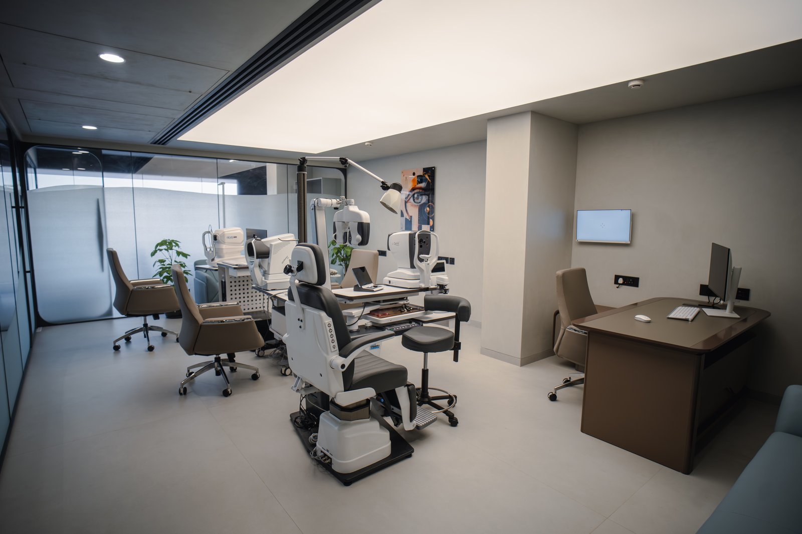 Eye examination room