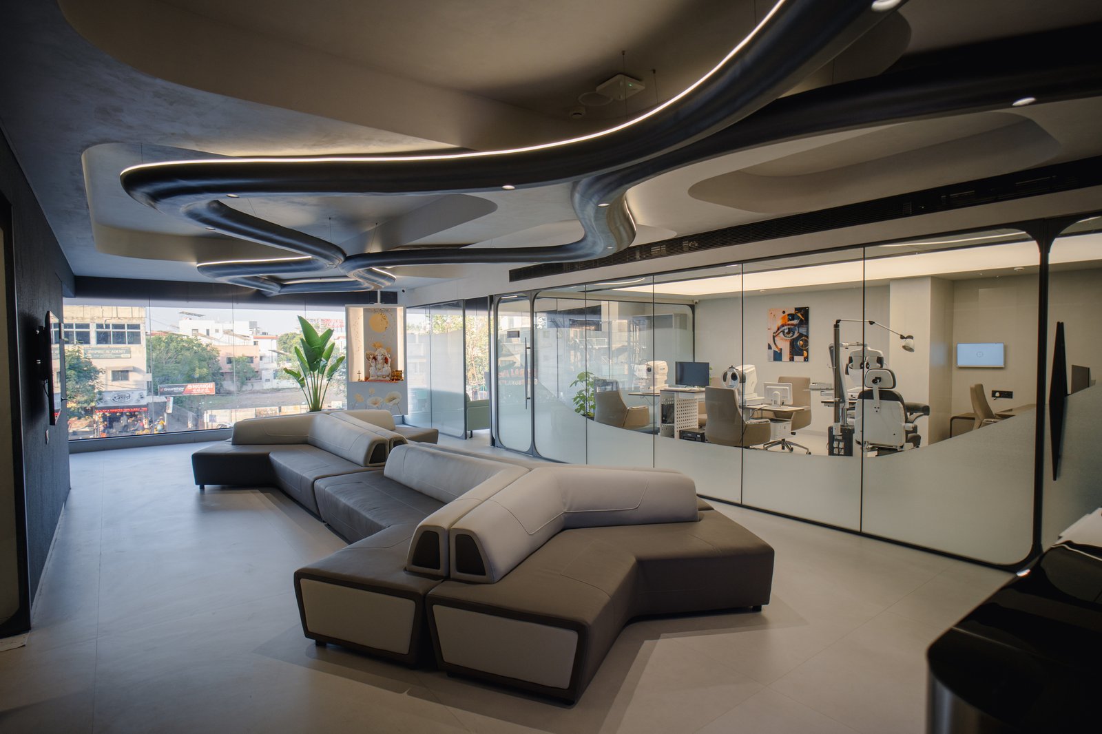 Lobby lounge